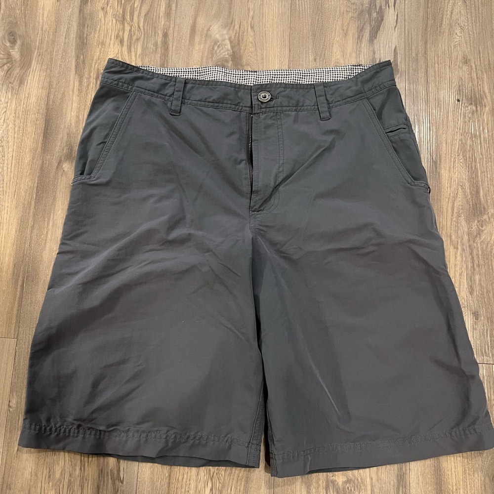 Awesome Lululemon chino shorts. Size 36. Gray. Great condition